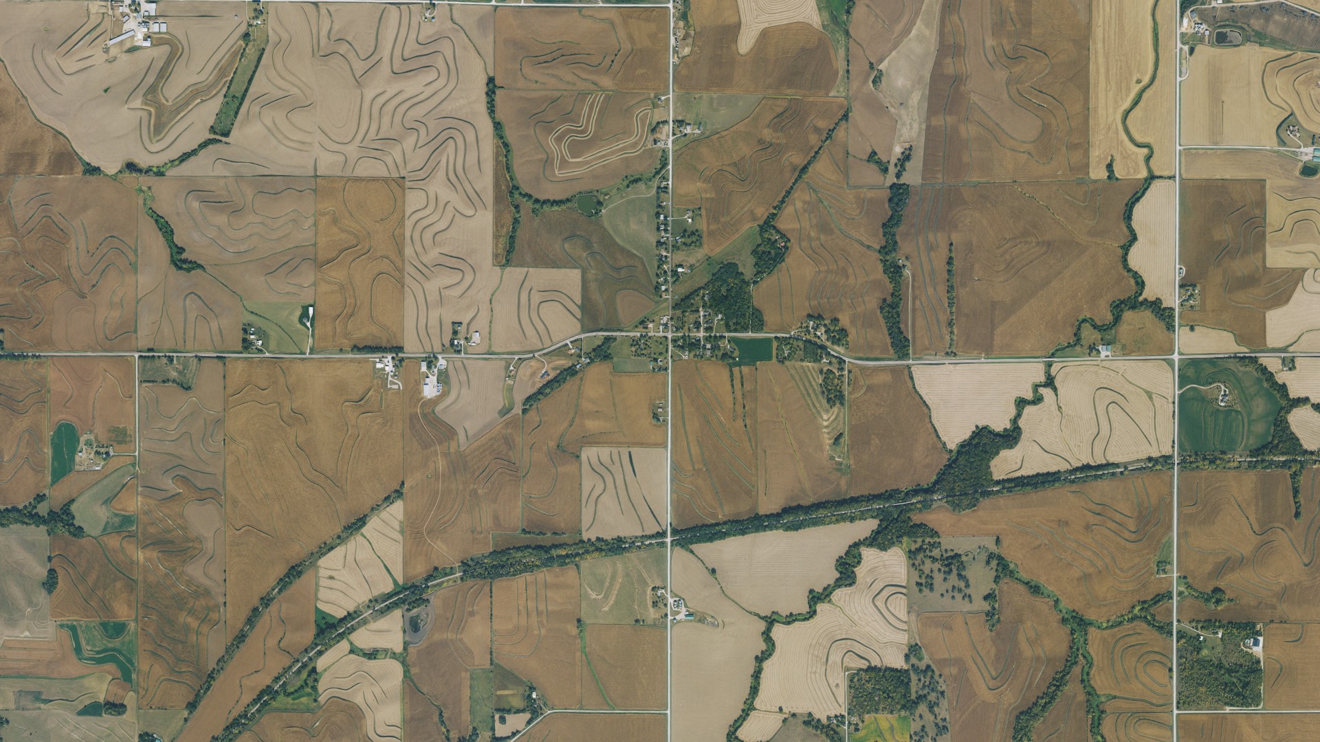 Natural-color aerial photograph of land around Bentley, Iowa