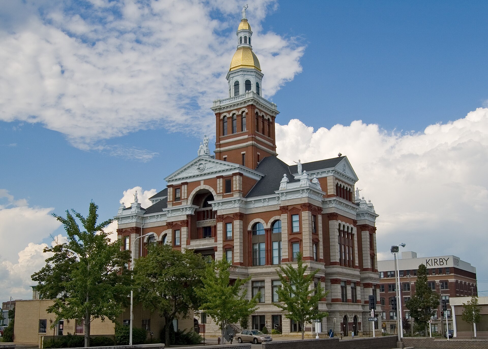 Dubuque County Courthouse in Dubuque, Iowa, USA