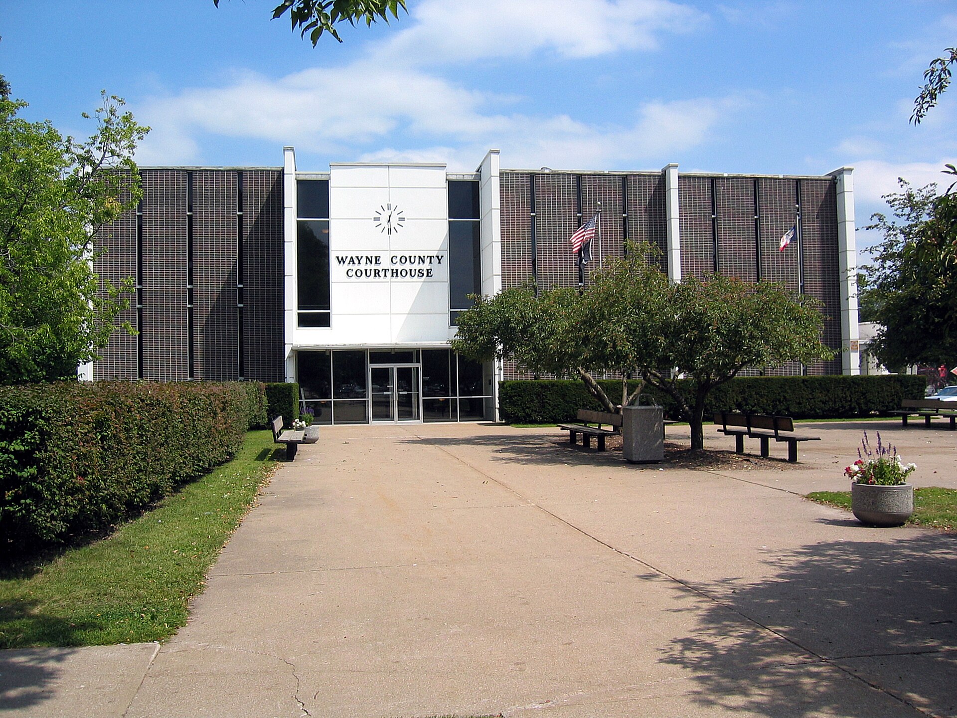 Wayne County IA Courthouse — Iowa
