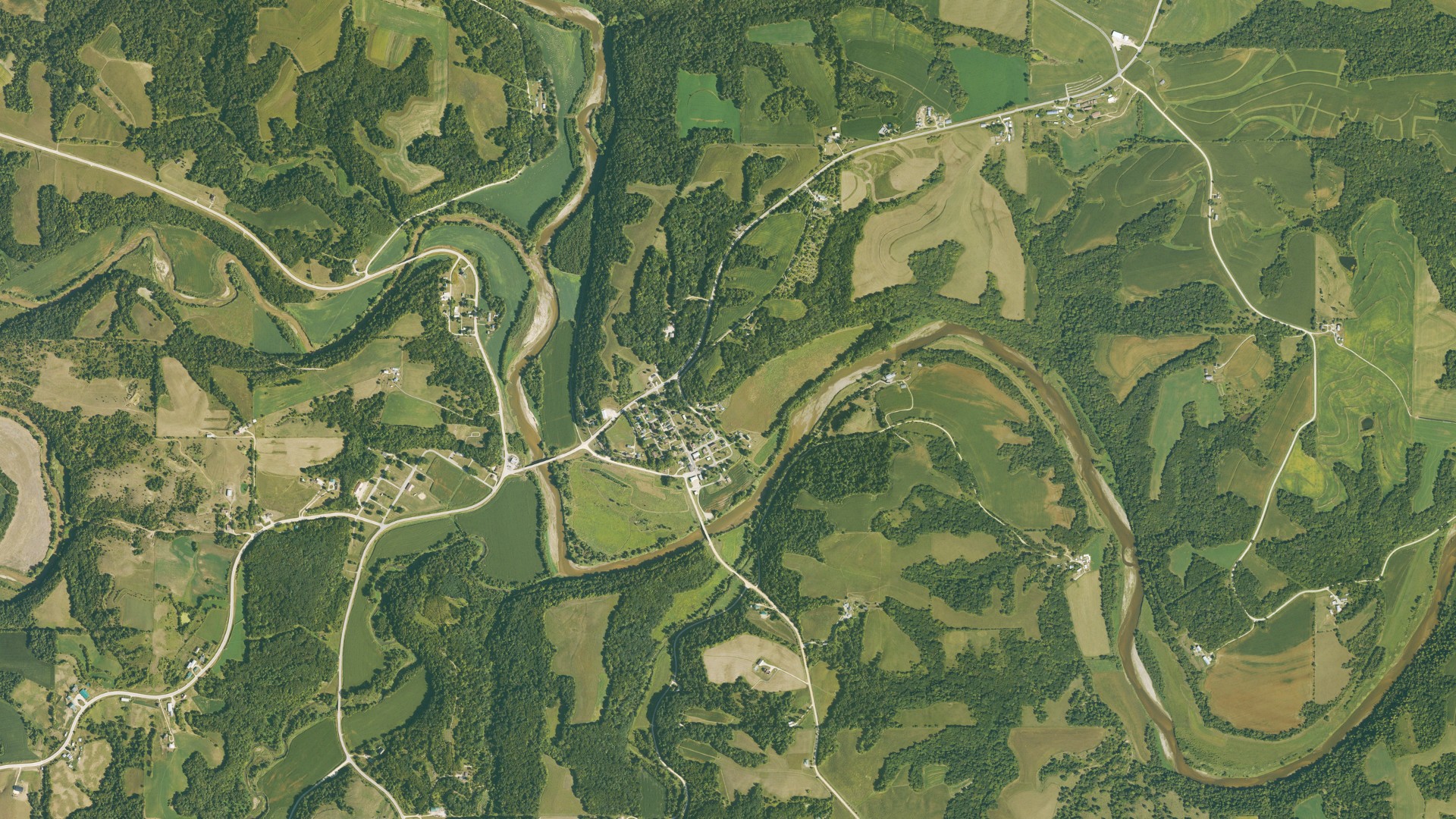 Natural-color aerial photograph of land around Garber, Iowa