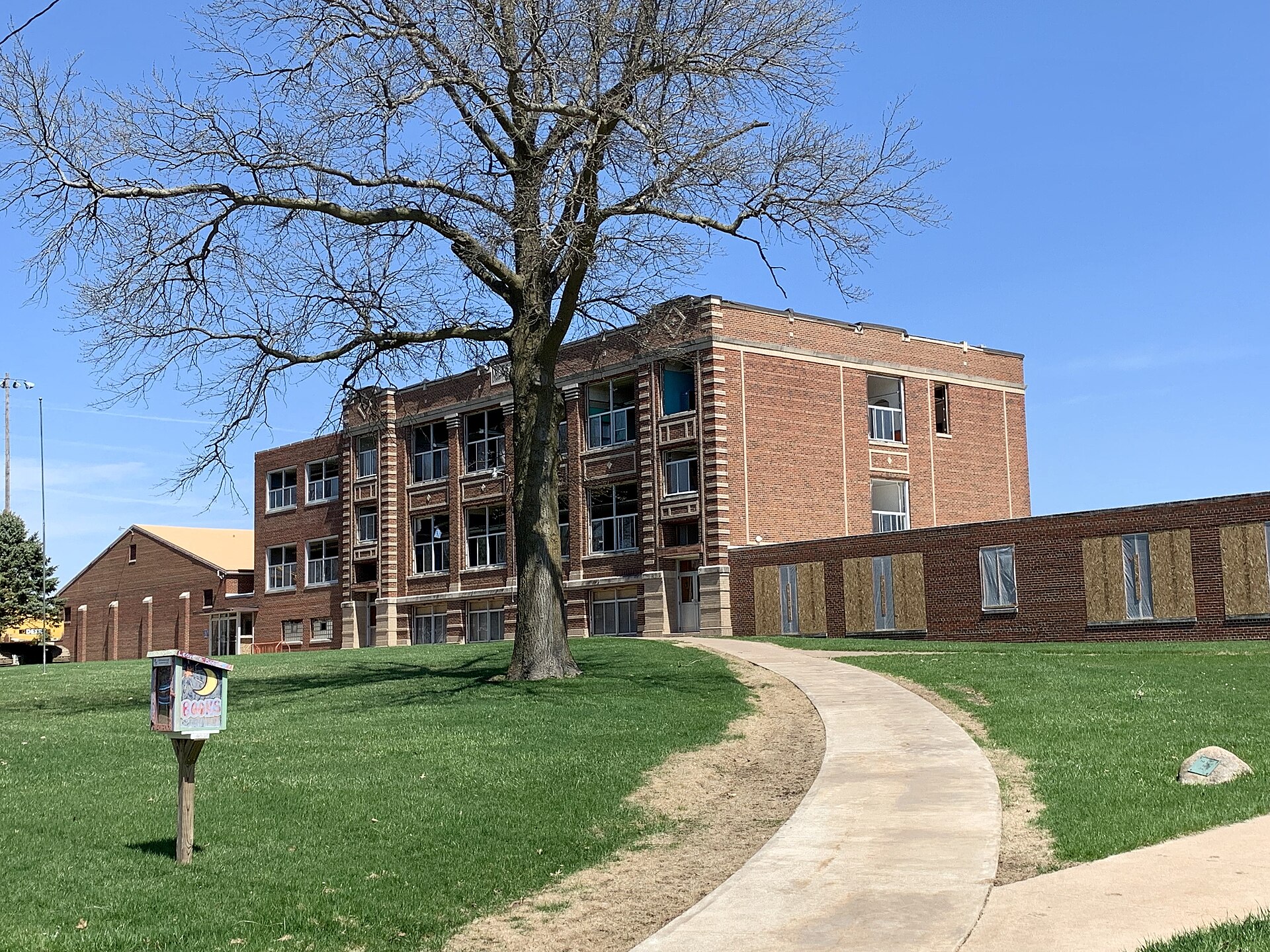 The original Miles School building prior to its partial demolition in 2019, making way for a new one-story Easton Valley Elementary School. — Iowa