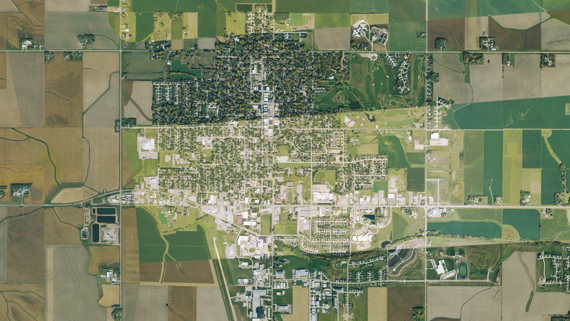 Natural-color aerial photograph of land around Orange City, Iowa