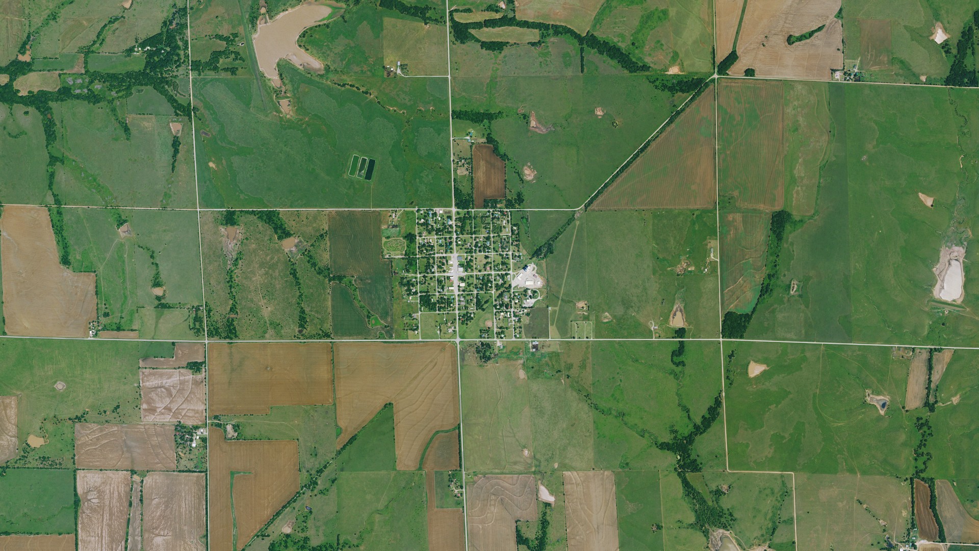 Aerial view of land around Atlanta, Kansas