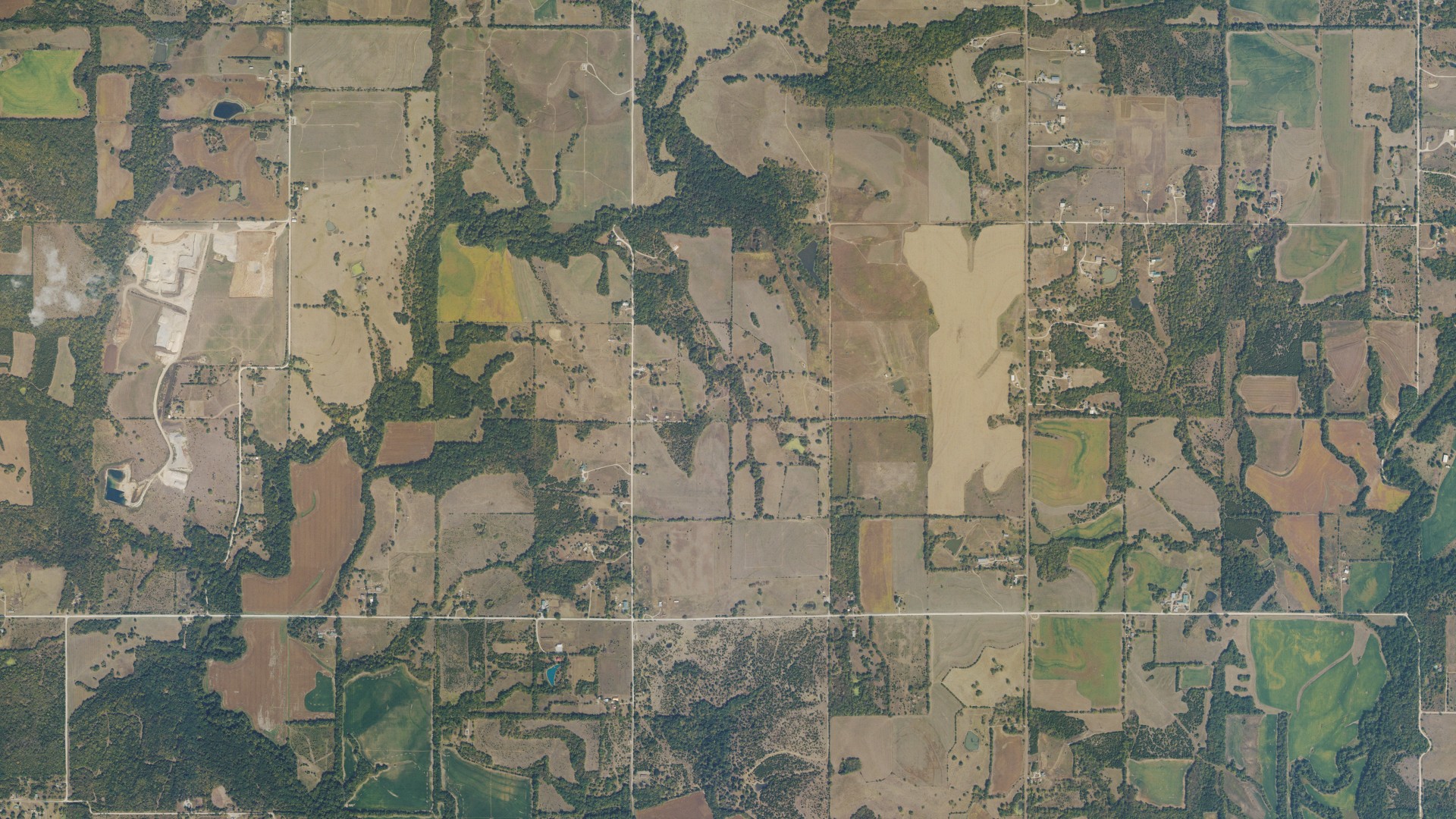 Aerial view of land around Peoria, Kansas