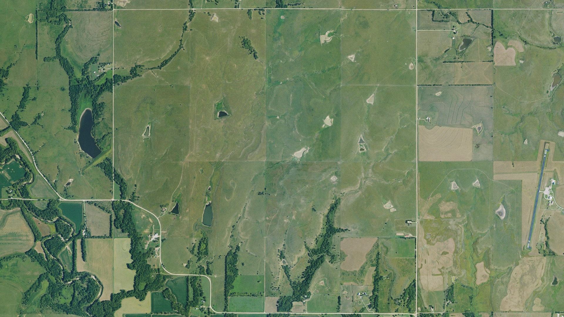 Aerial view of land around Eureka, Kansas