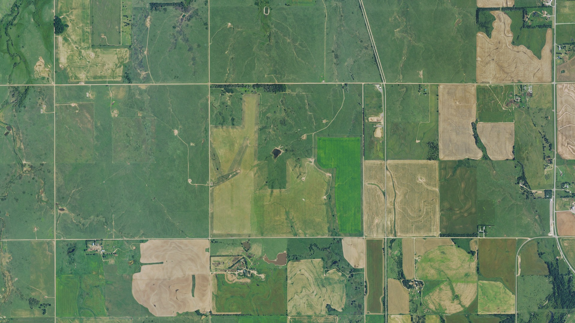 Natural-color aerial photograph of land around Ninnescah, Kansas