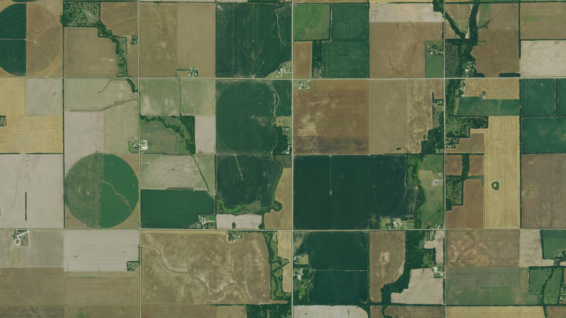 Aerial view of land around Spring Valley, Kansas