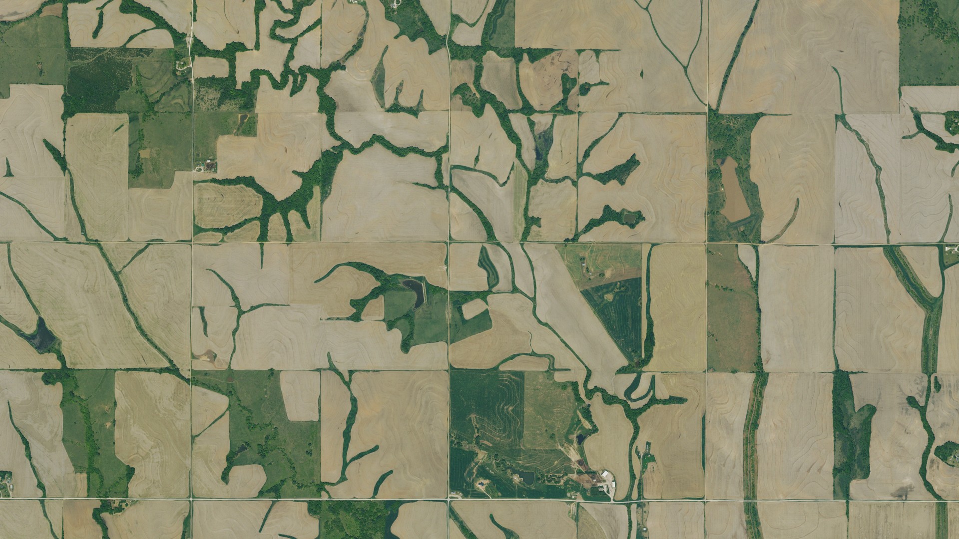 Aerial view of land around Lincoln, Kansas