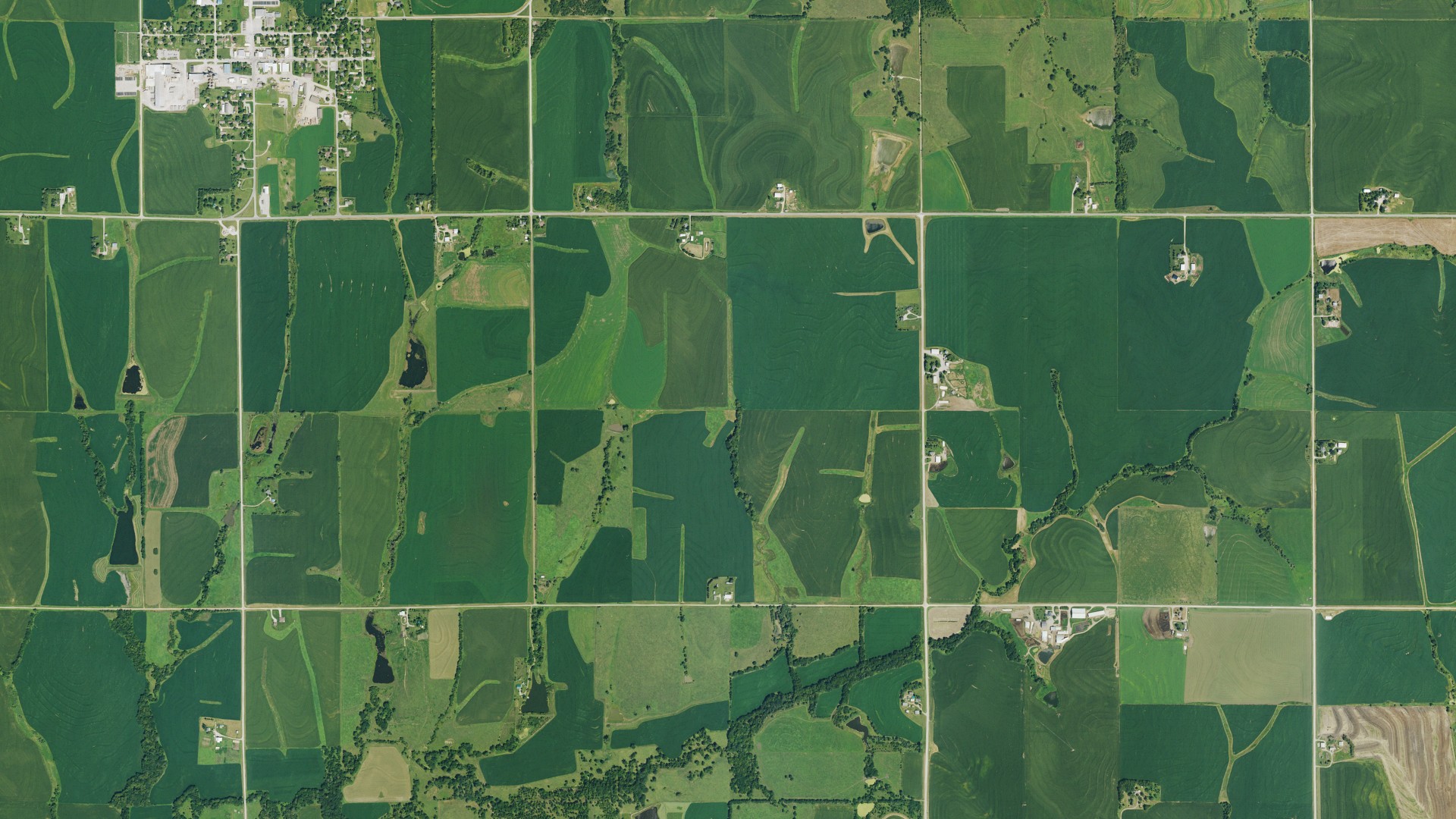 Aerial view of land around Washington, Kansas