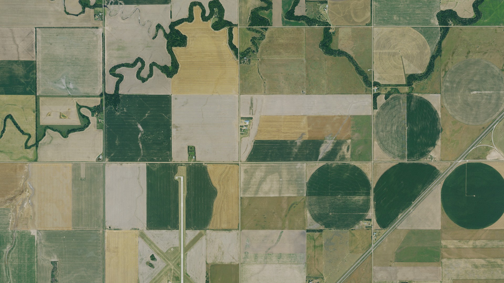 Natural-color aerial photograph of land around Larned, Kansas