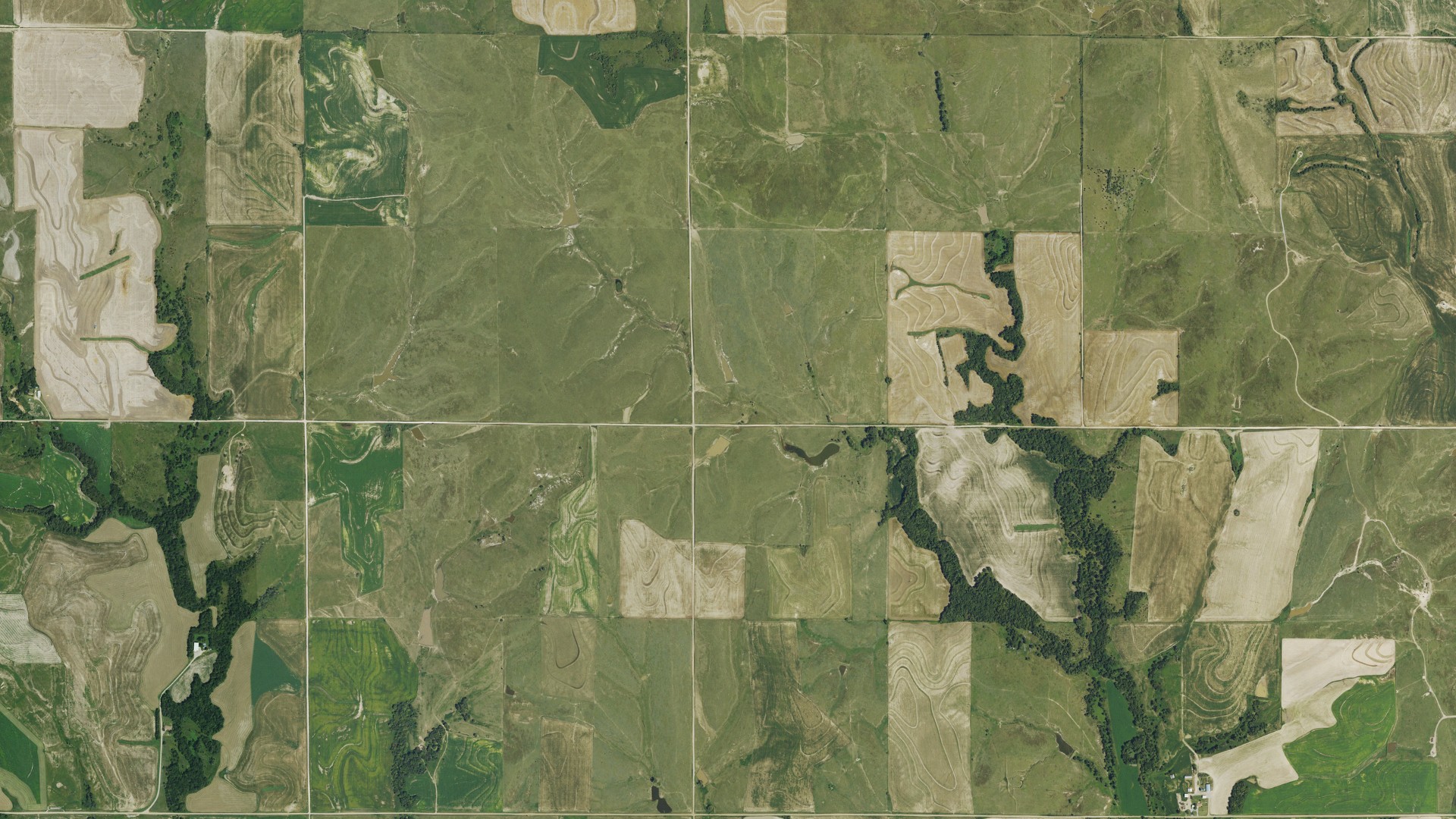 Natural-color aerial photograph of land around Dayton, Kansas