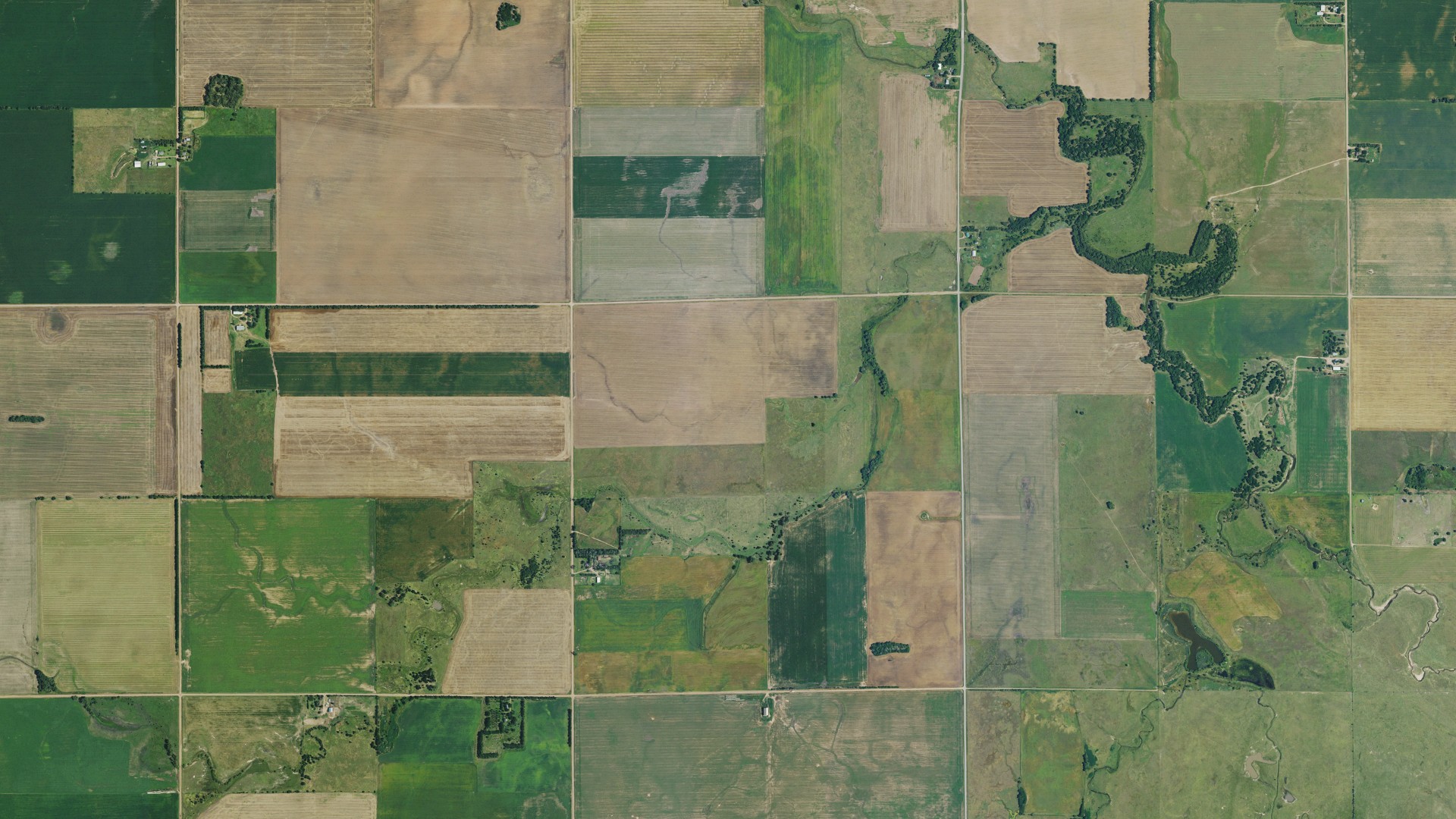 Natural-color aerial photograph of land around Enterprise, Kansas