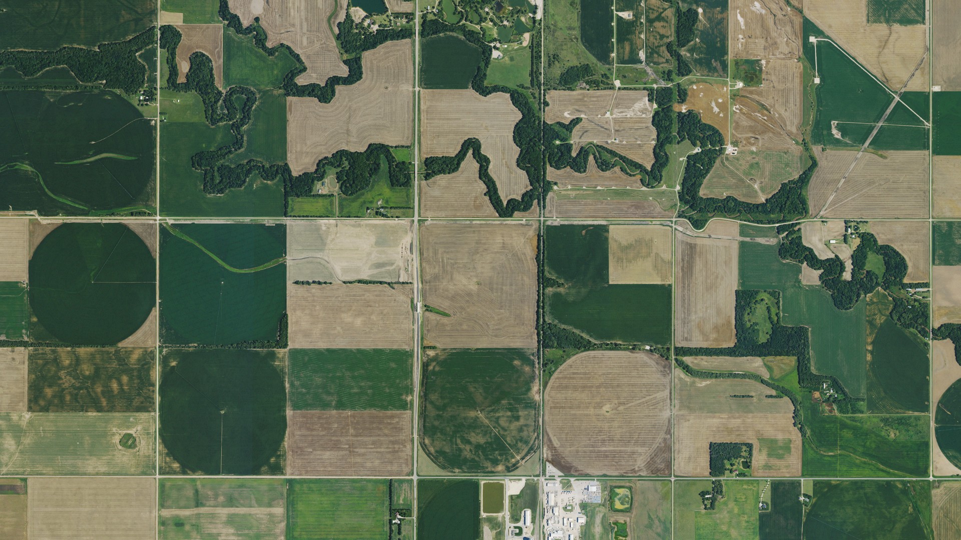 Aerial view of land around Atlanta, Kansas