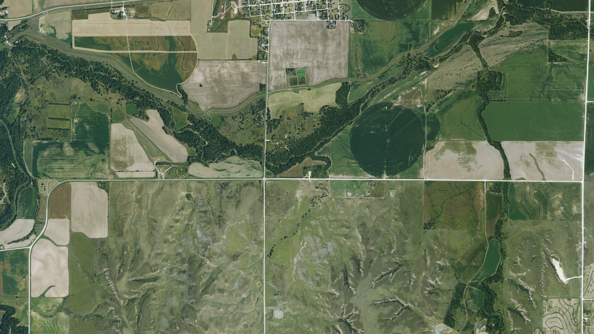 Natural-color aerial photograph of land around Township 1, Kansas
