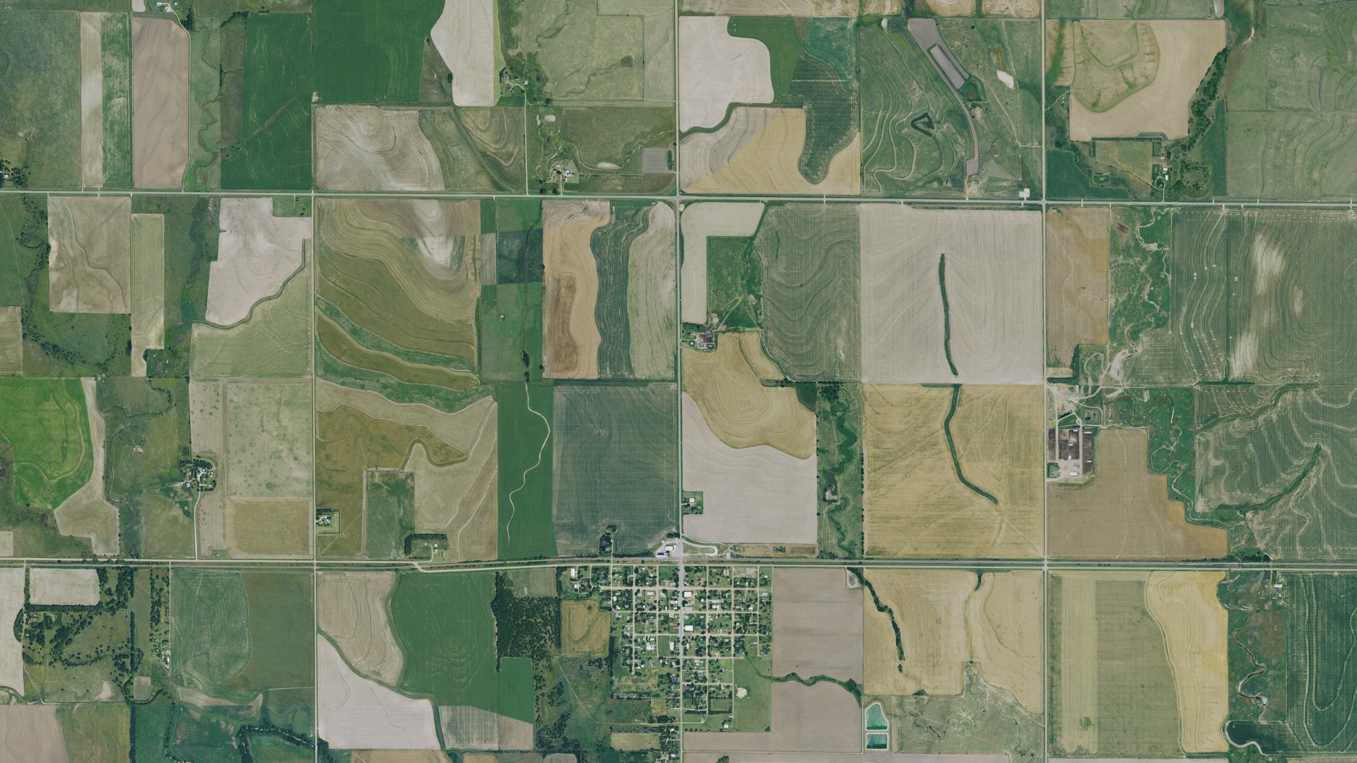 Natural-color aerial photograph of land around Lone Star, Kansas