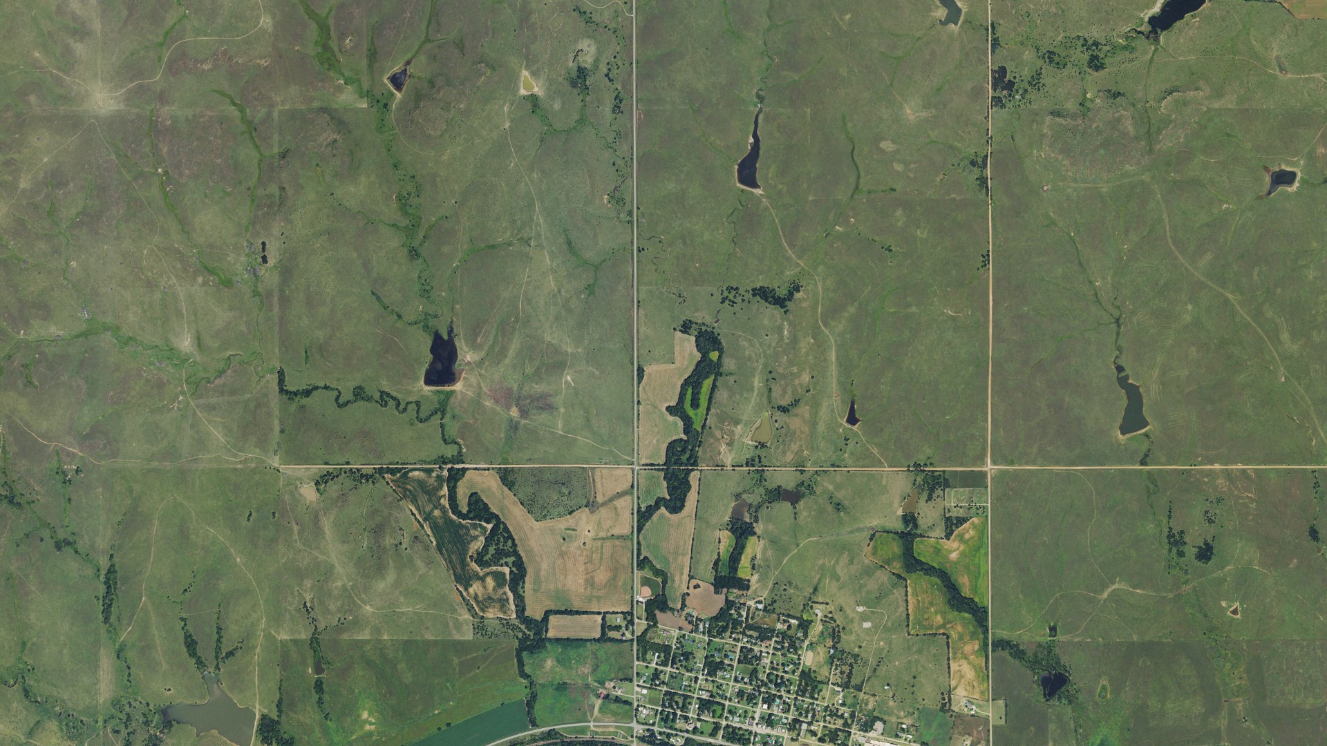 Natural-color aerial photograph of land around Spring Creek, Kansas