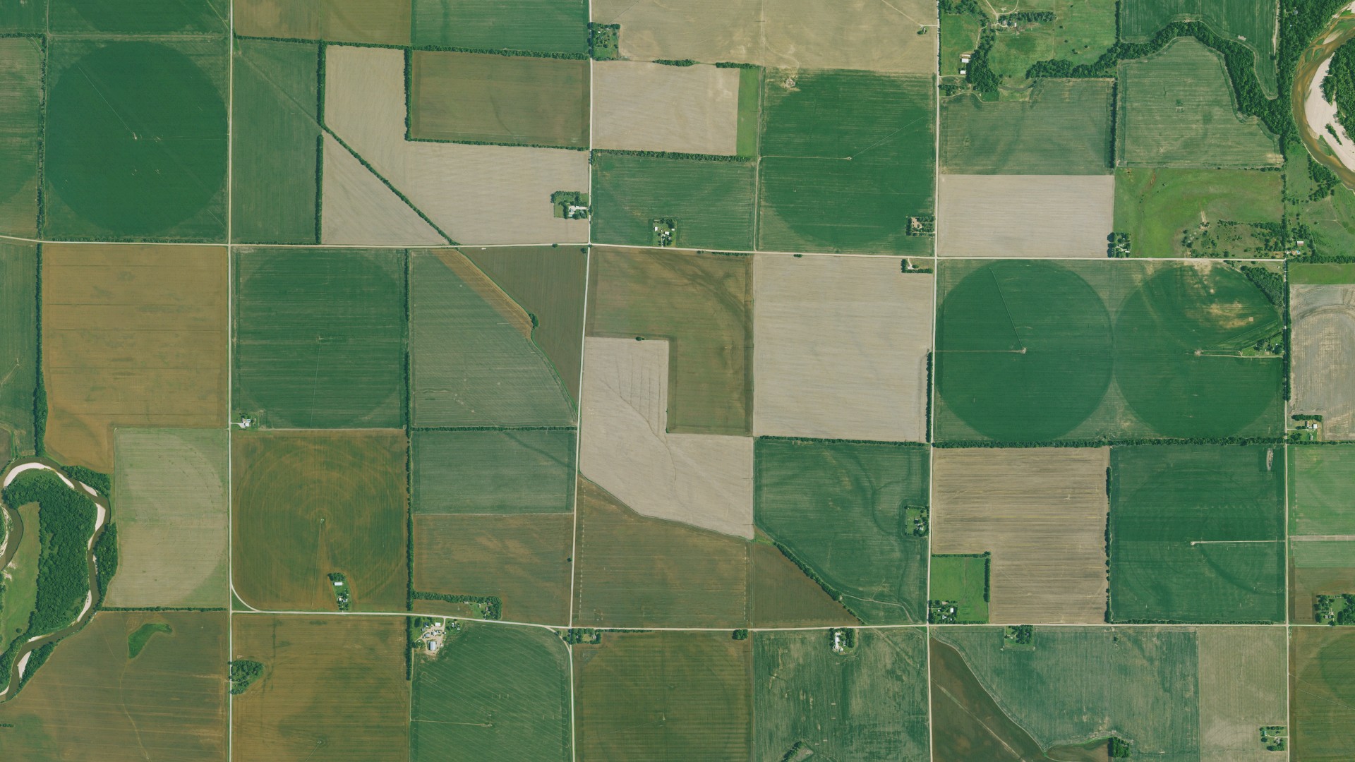Aerial view of land around Palestine, Kansas