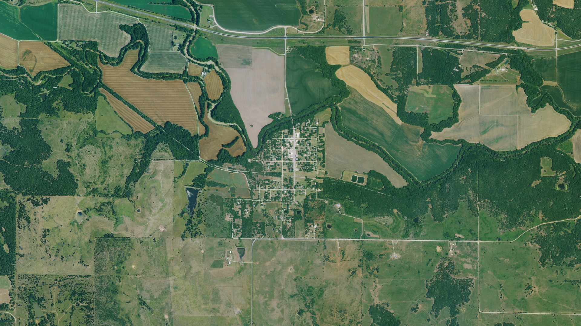 Aerial view of land around Fall River, Kansas