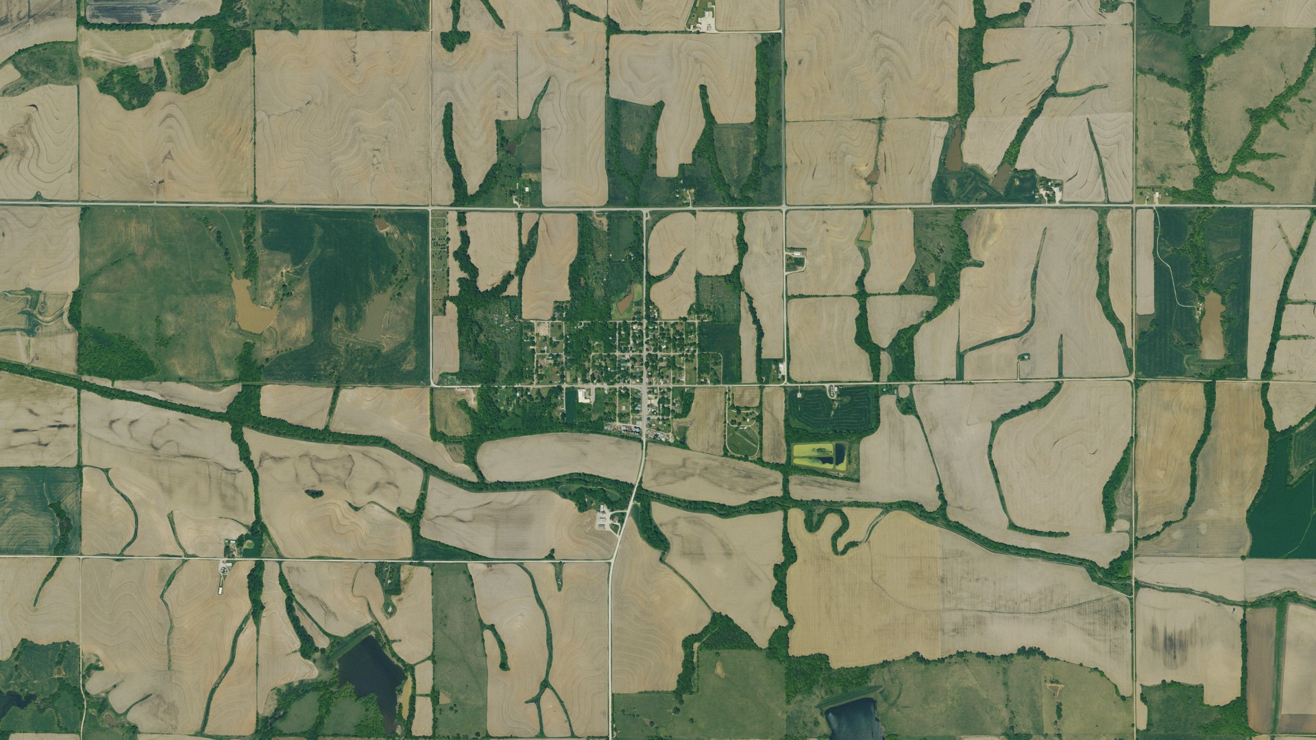 Natural-color aerial photograph of land around Vermillion, Kansas