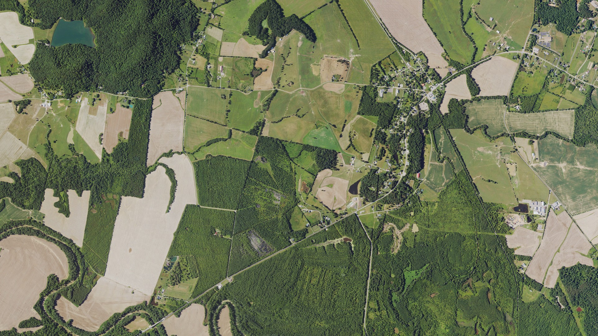 Natural-color aerial photograph of land around Boston, Kentucky