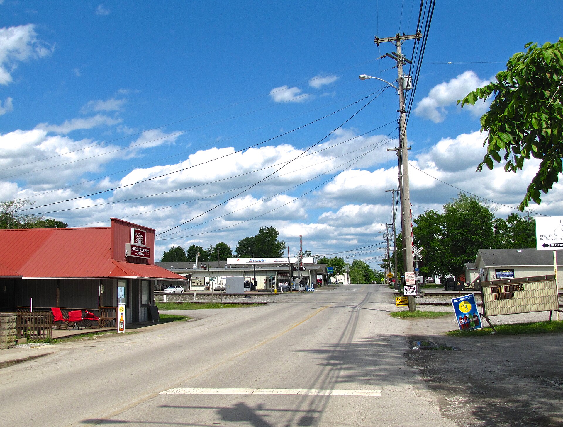 Buildings along Kentucky Route 152 (Main Street) in Burgin, Kentucky, United States.