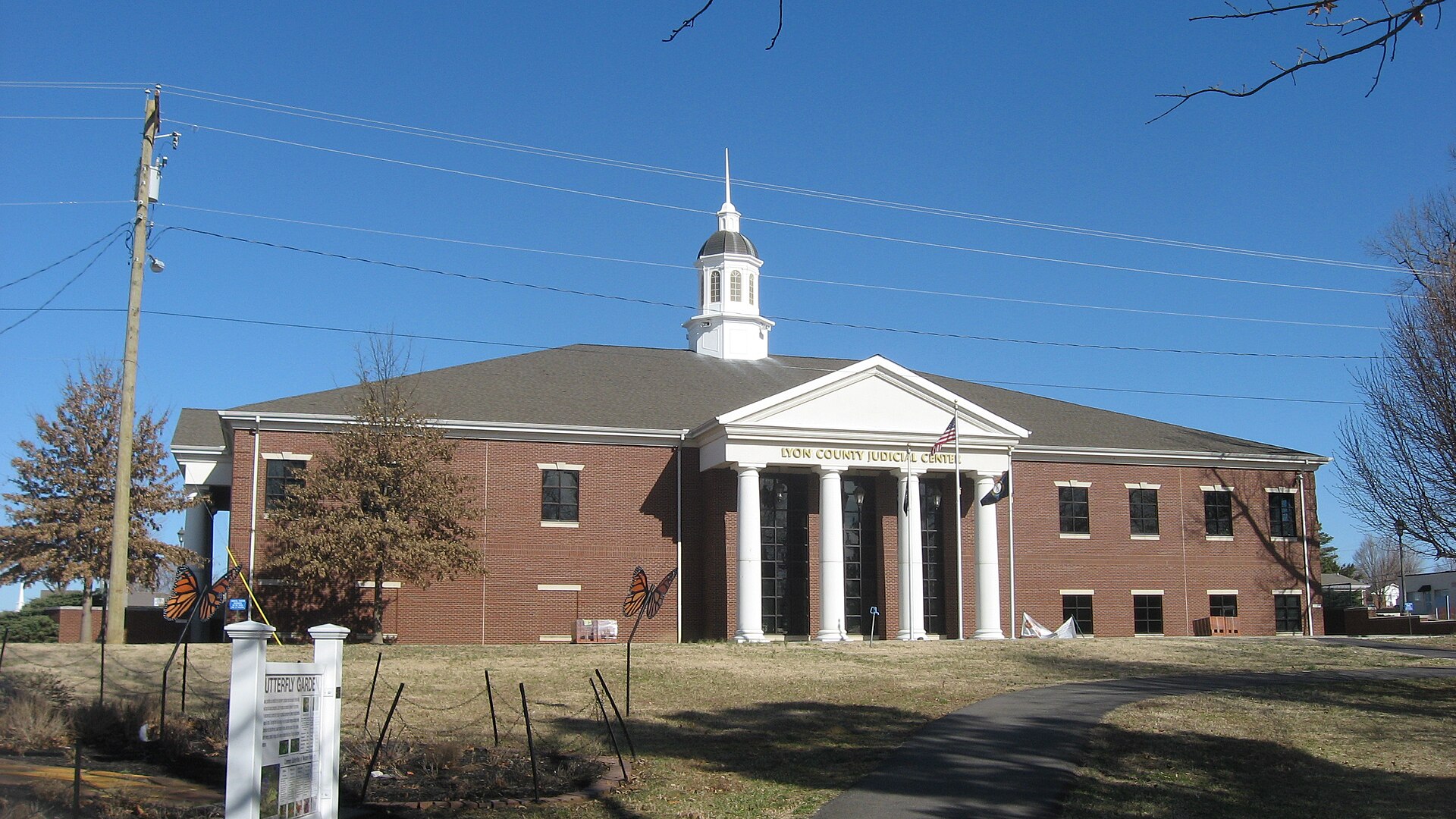 Southern front of the Lyon County Courthouse, located at 500 W. Dale Avenue in Eddyville, Kentucky, United States. It was built in 2000.