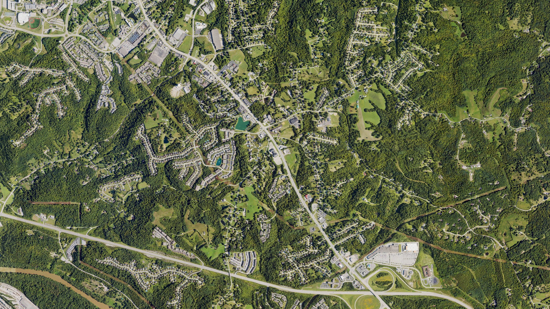 Natural-color aerial photograph of land around Cold Spring, Kentucky