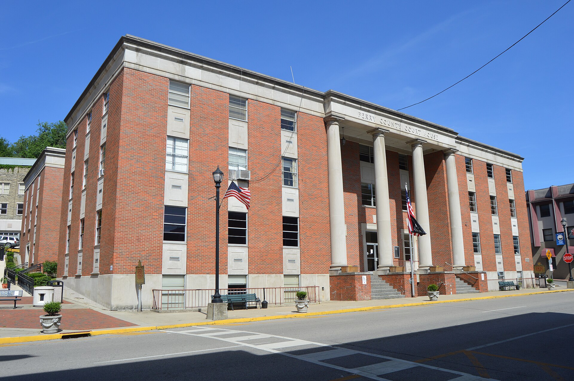 Front of the Perry County Courthouse, located on Main Street (Kentucky Route 2449) in central Hazard, Kentucky, United States.
