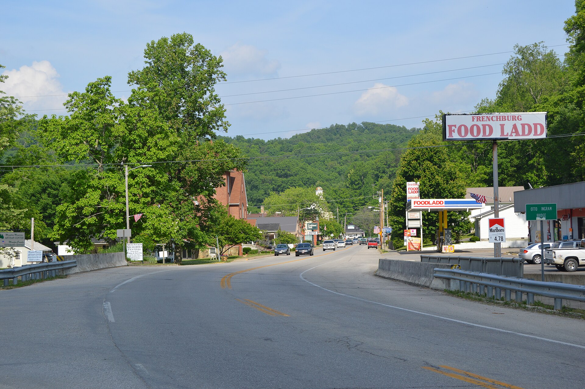 Looking eastward on Walnut Street (U.S. Route 460) toward downtown Frenchburg, Kentucky, United States.