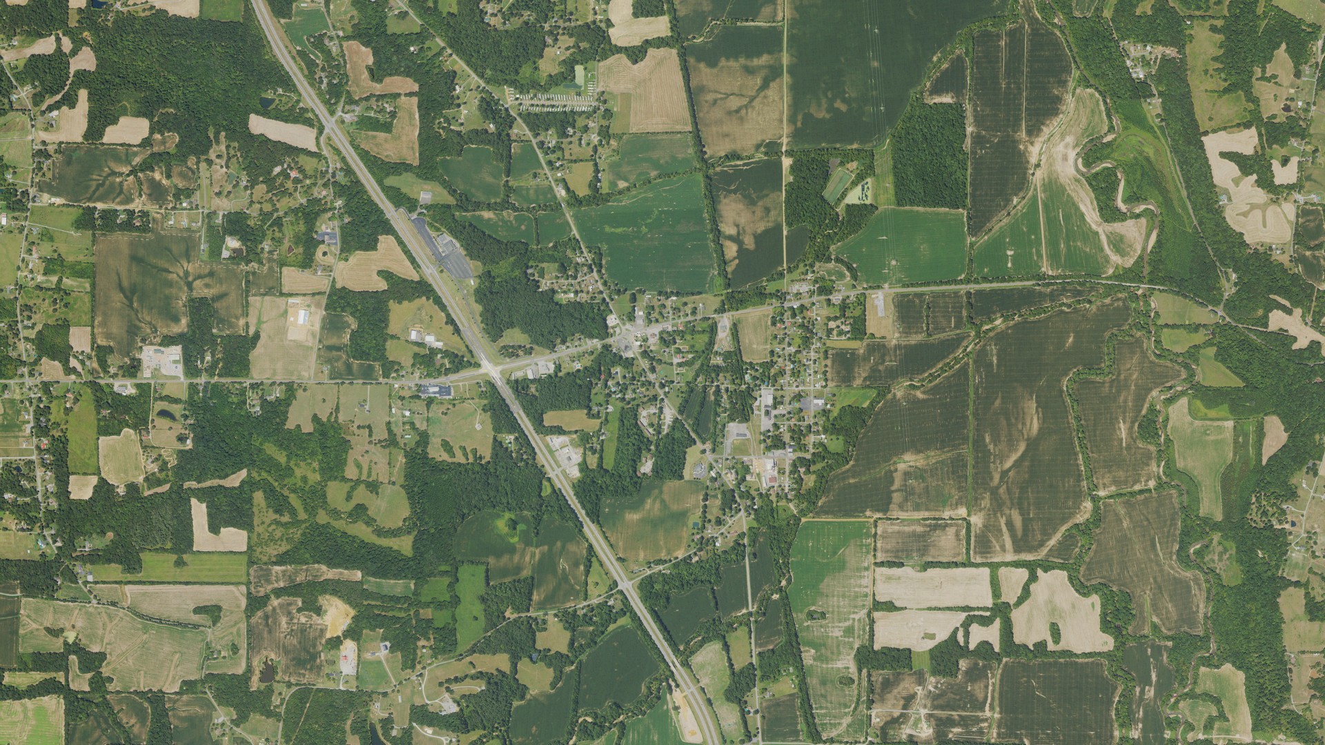 Natural-color aerial photograph of land around Hardin, Kentucky