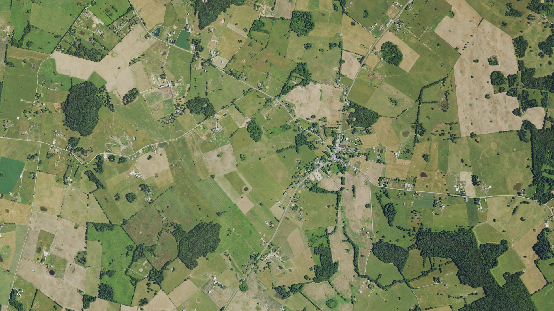 Natural-color aerial photograph of land around Hardyville, Kentucky
