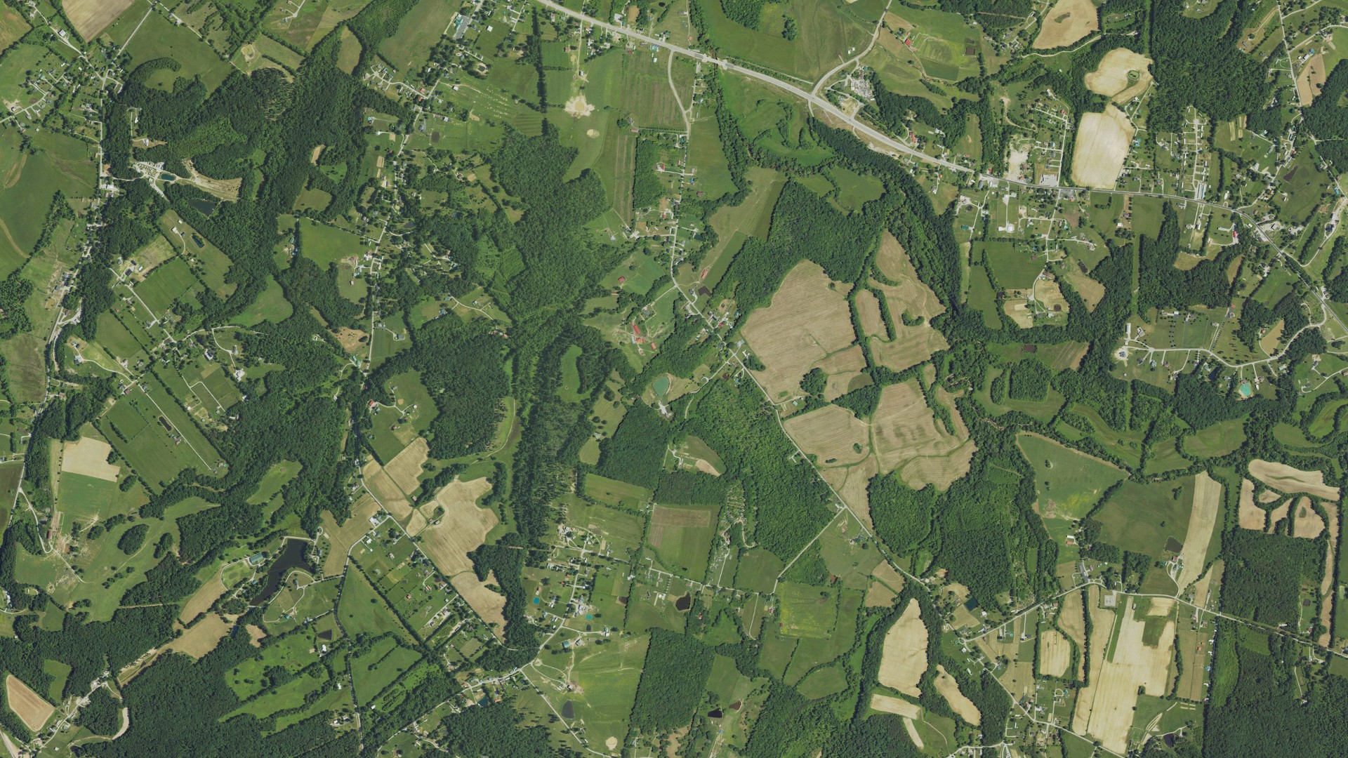 Natural-color aerial photograph of land around Jeffersonville, Kentucky