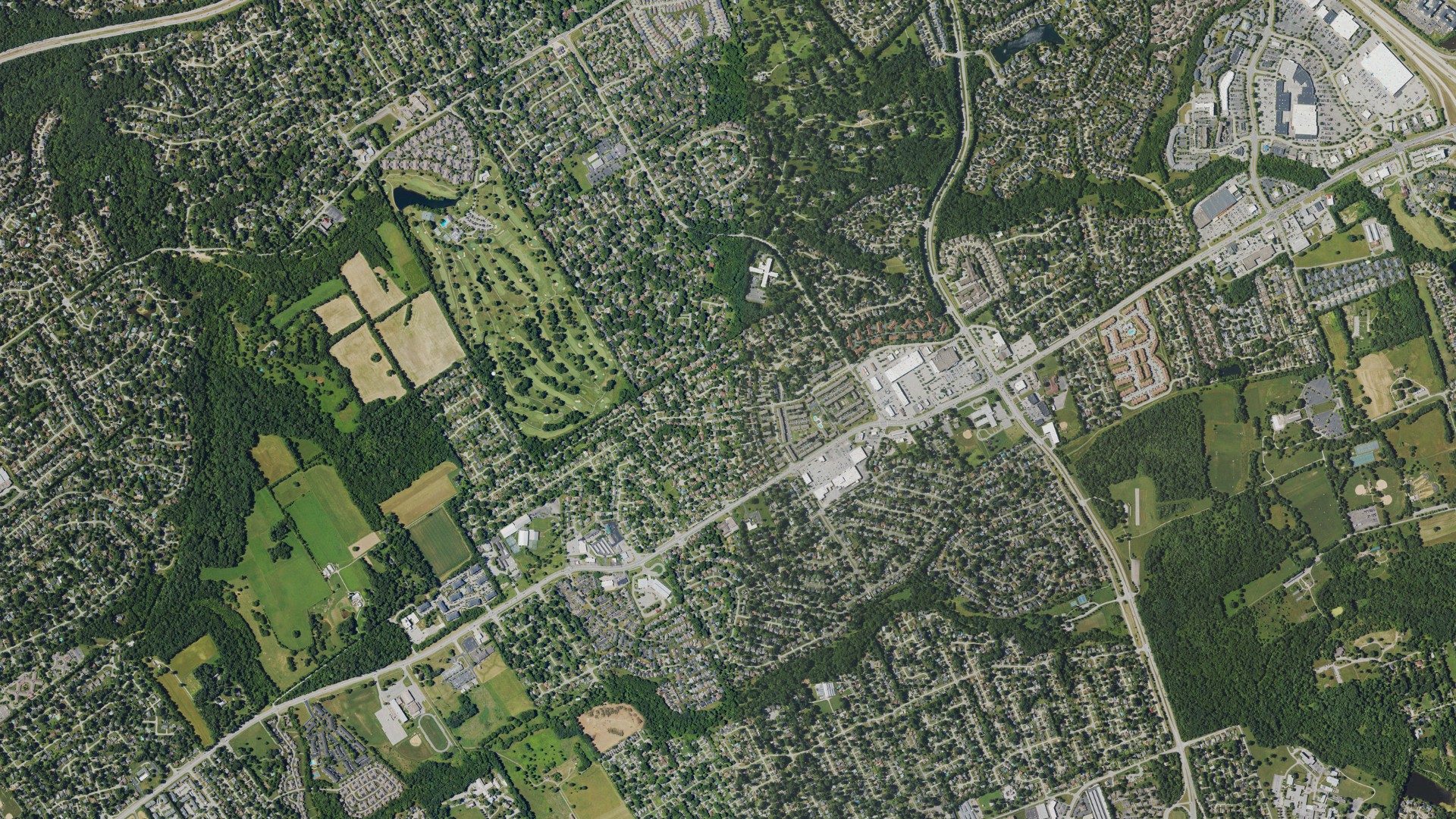 Natural-color aerial photograph of land around Langdon Place, Kentucky