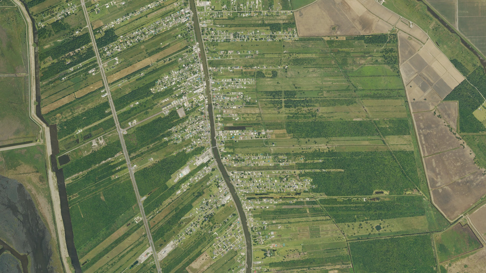 Natural-color aerial photograph of land around Cut Off, Louisiana