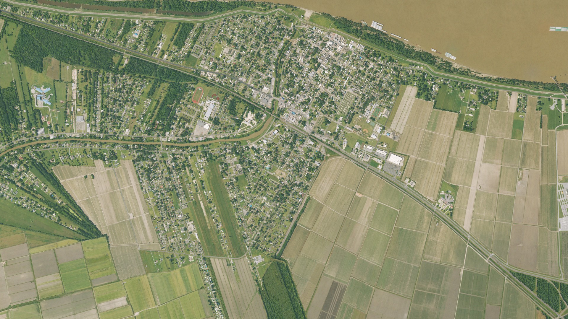 Natural-color aerial photograph of land around Donaldsonville, Louisiana