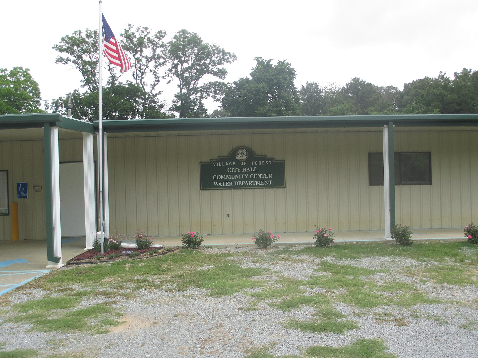 I took photo of Forest town hall in Forest, LA, with Canon camera. — Louisiana