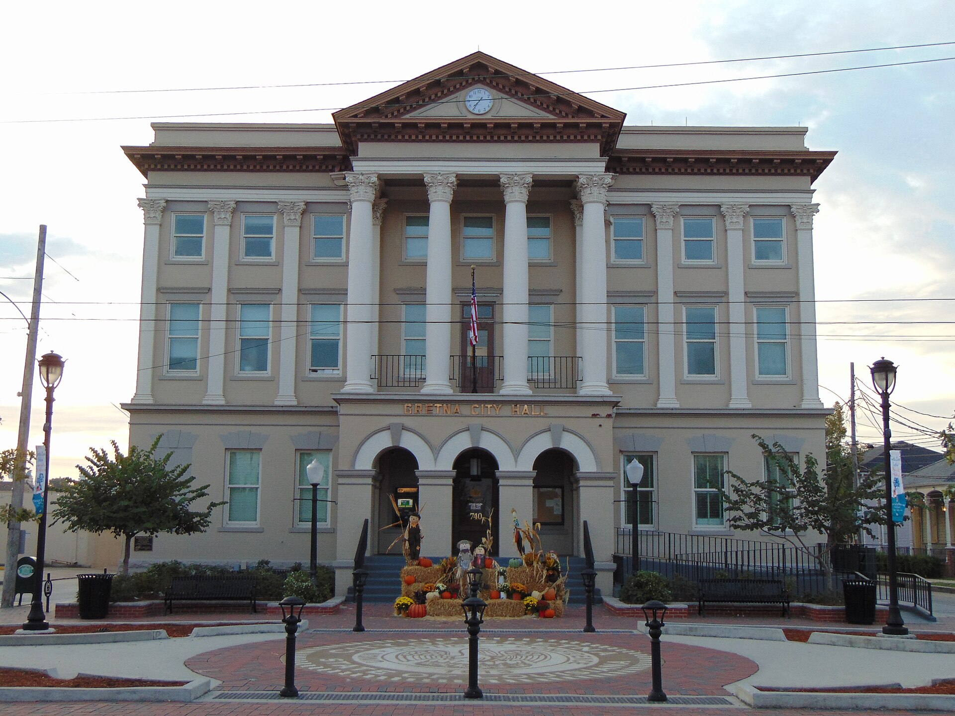The City of Gretna Courthouse — Louisiana