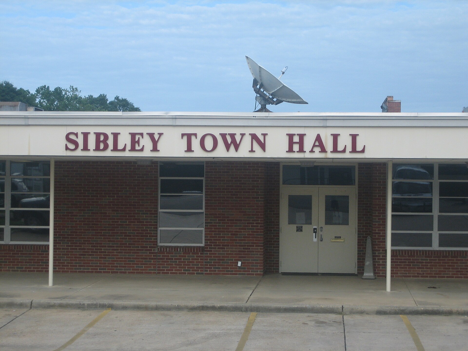 I took photo on May 21, 2009.Billy Hathorn (talk) 16:16, 29 May 2009 (UTC) — Sibley, Louisiana