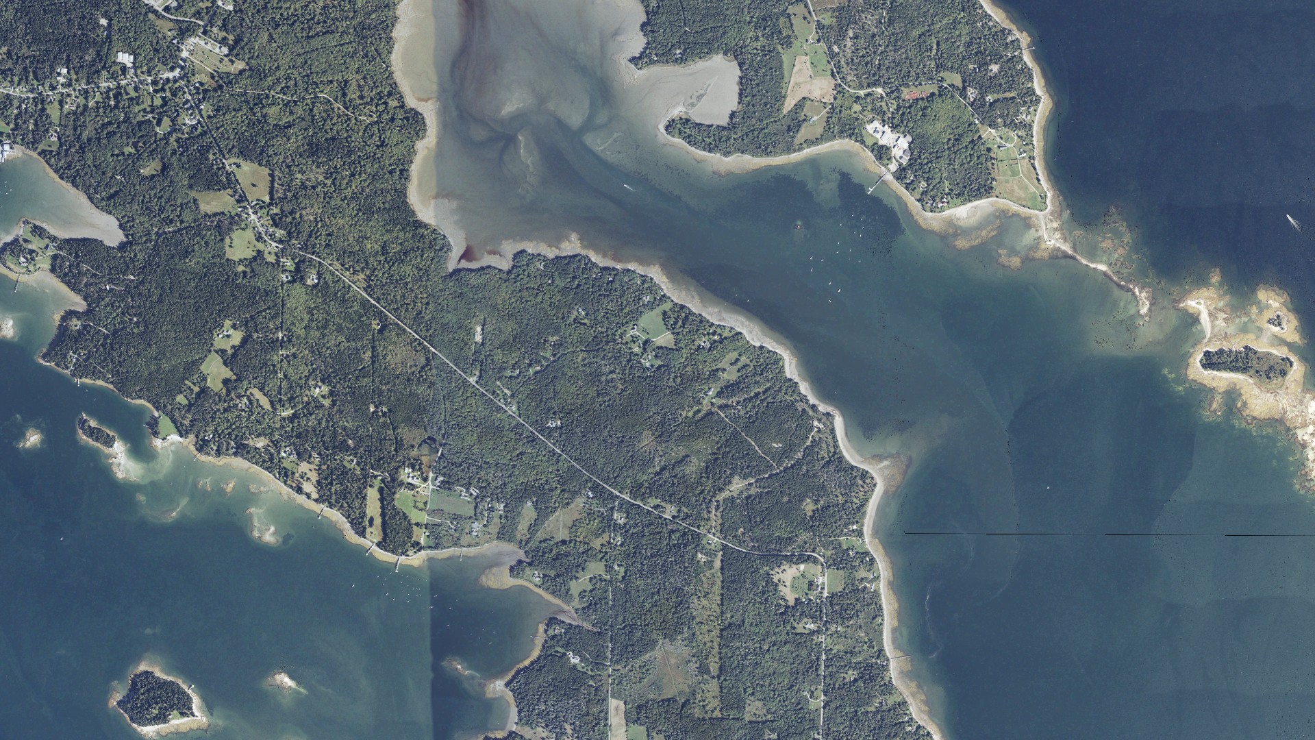 Natural-color aerial photograph of land around Brooklin, Maine
