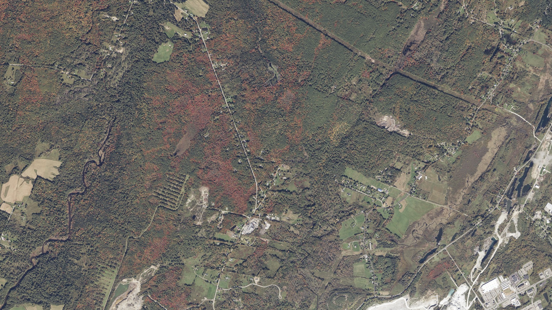 Natural-color aerial photograph of land around Thomaston, Maine