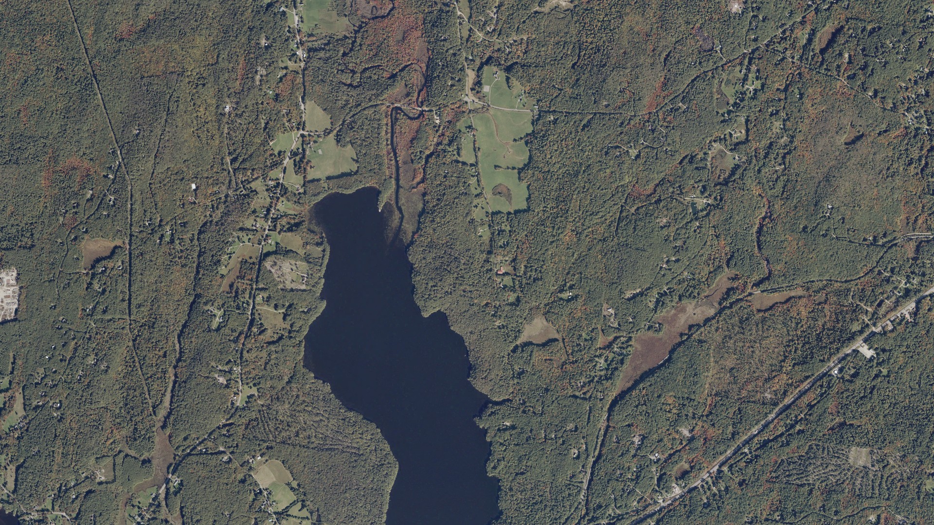 Natural-color aerial photograph of land around Woolwich, Maine