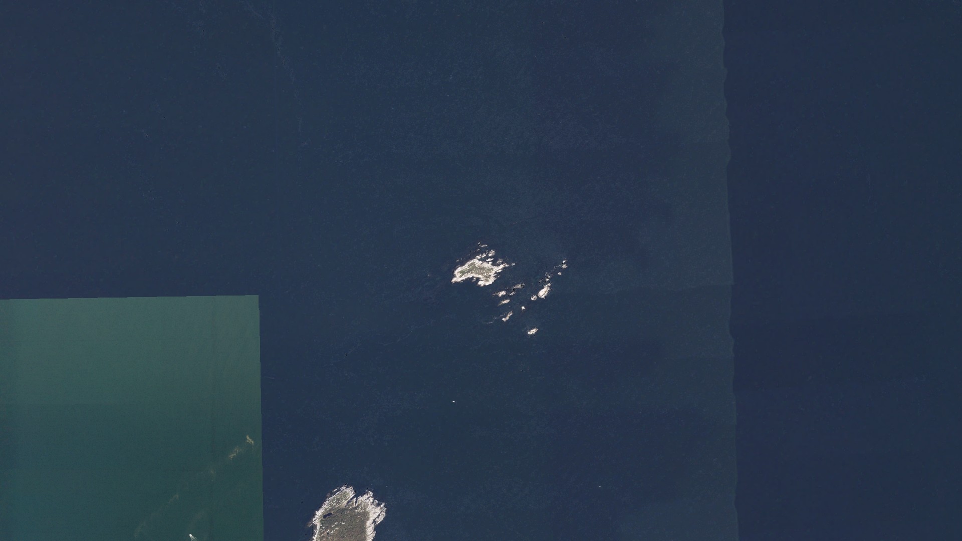 Natural-color aerial photograph of land around Kittery, Maine