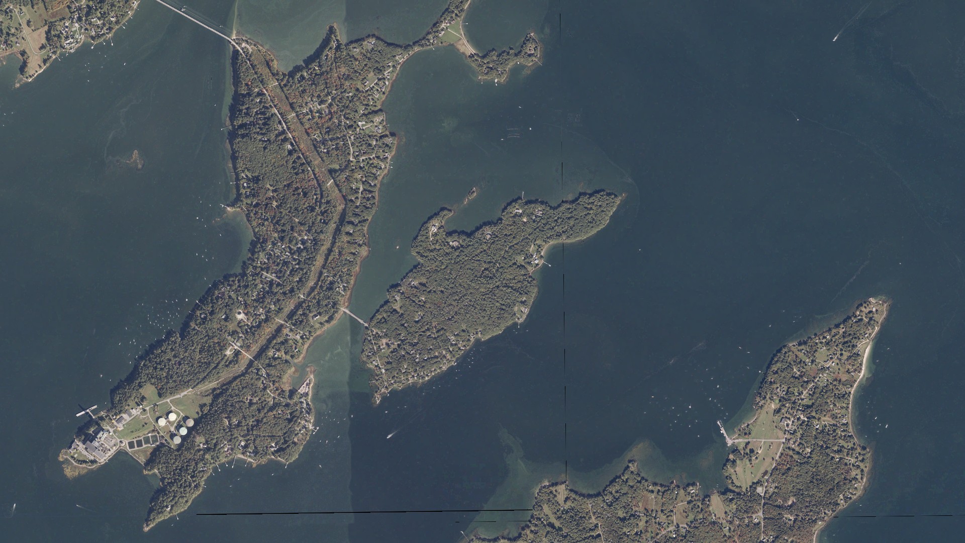 Natural-color aerial photograph of land around Littlejohn Island, Maine