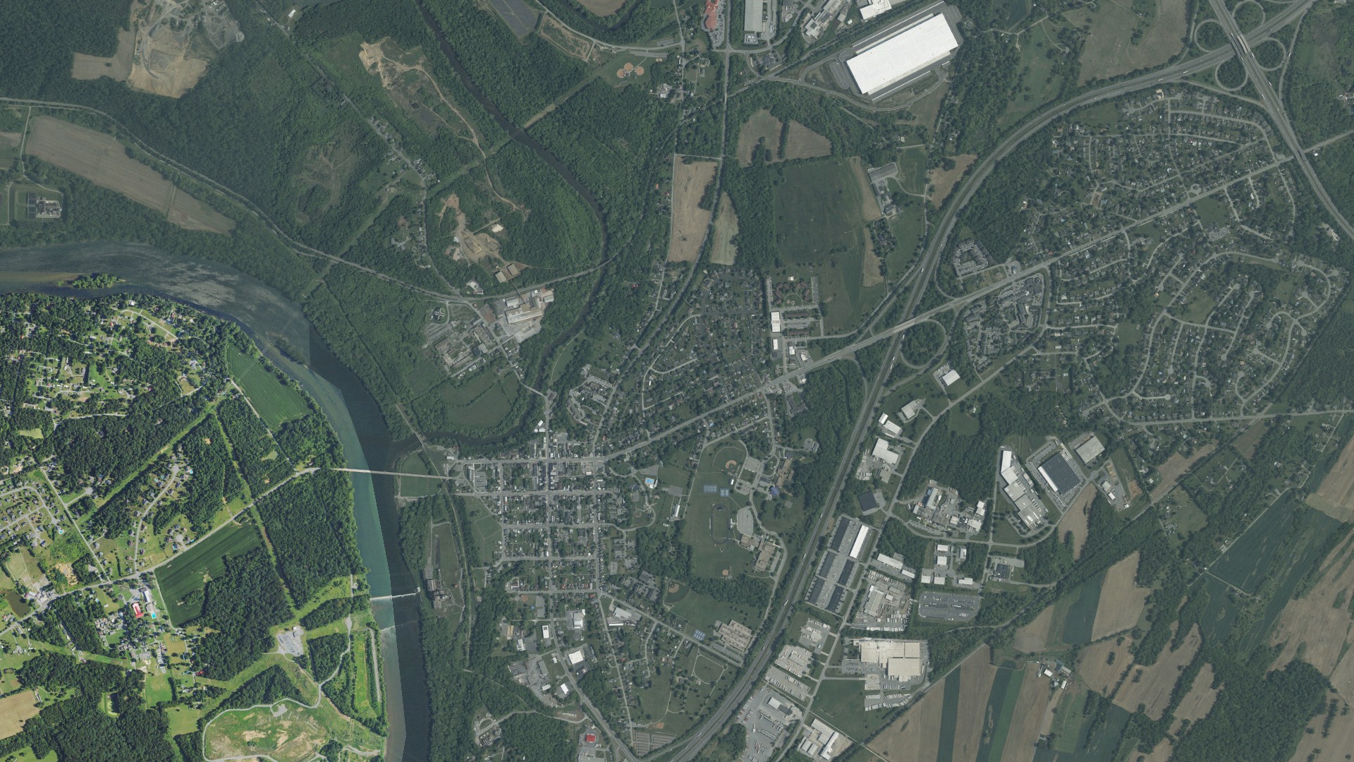 Natural-color aerial photograph of land around Washington County, Maryland