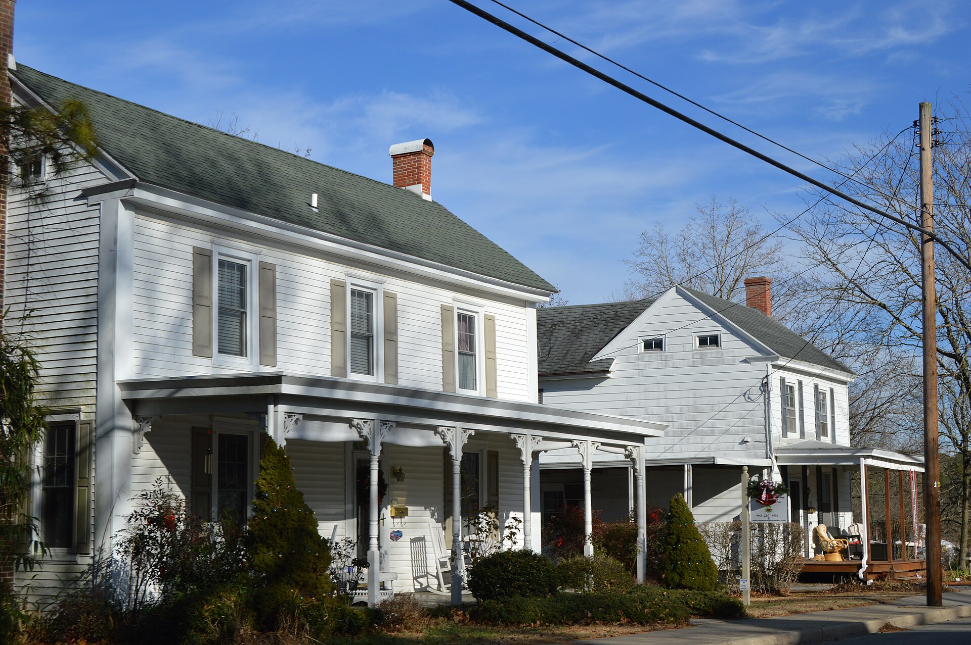 Houses on the northern side of Bloomingdale Avenue (Maryland Route 315) west of Old Denton Road in Federalsburg, Maryland, United States.