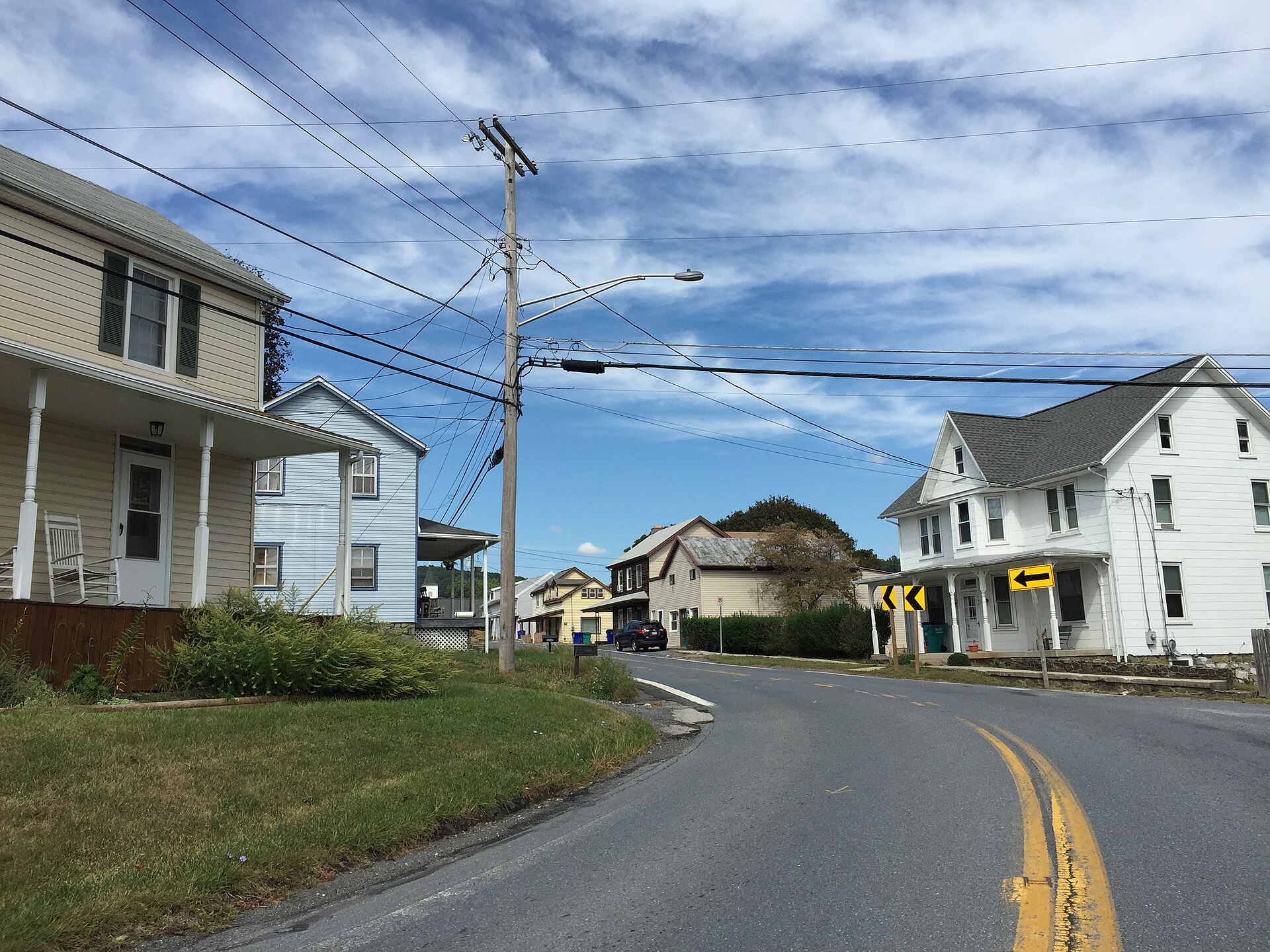 View north along Maryland State Route 550 (Sabillasville Road) at Harbaugh Valley Road in Sabillasville, Frederick County, Maryland