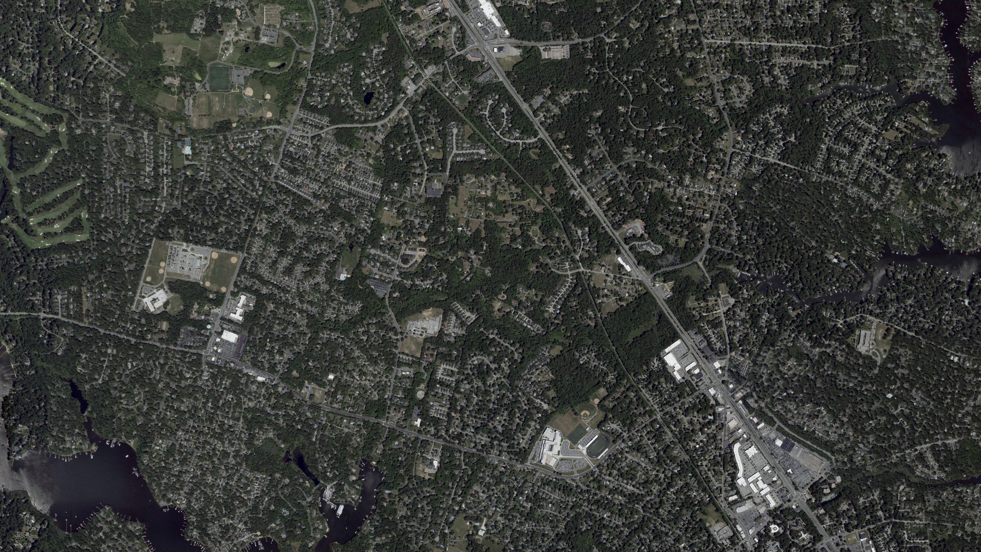 Natural-color aerial photograph of land around Severna Park, Maryland