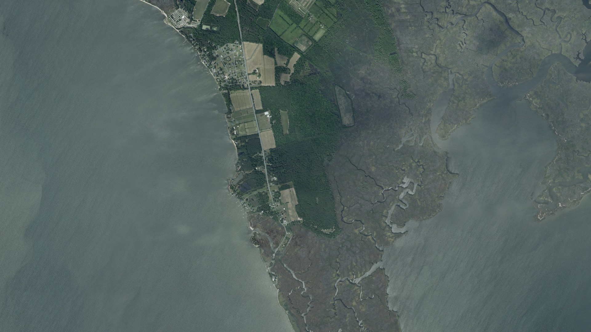 Natural-color aerial photograph of land around Waterview, Maryland