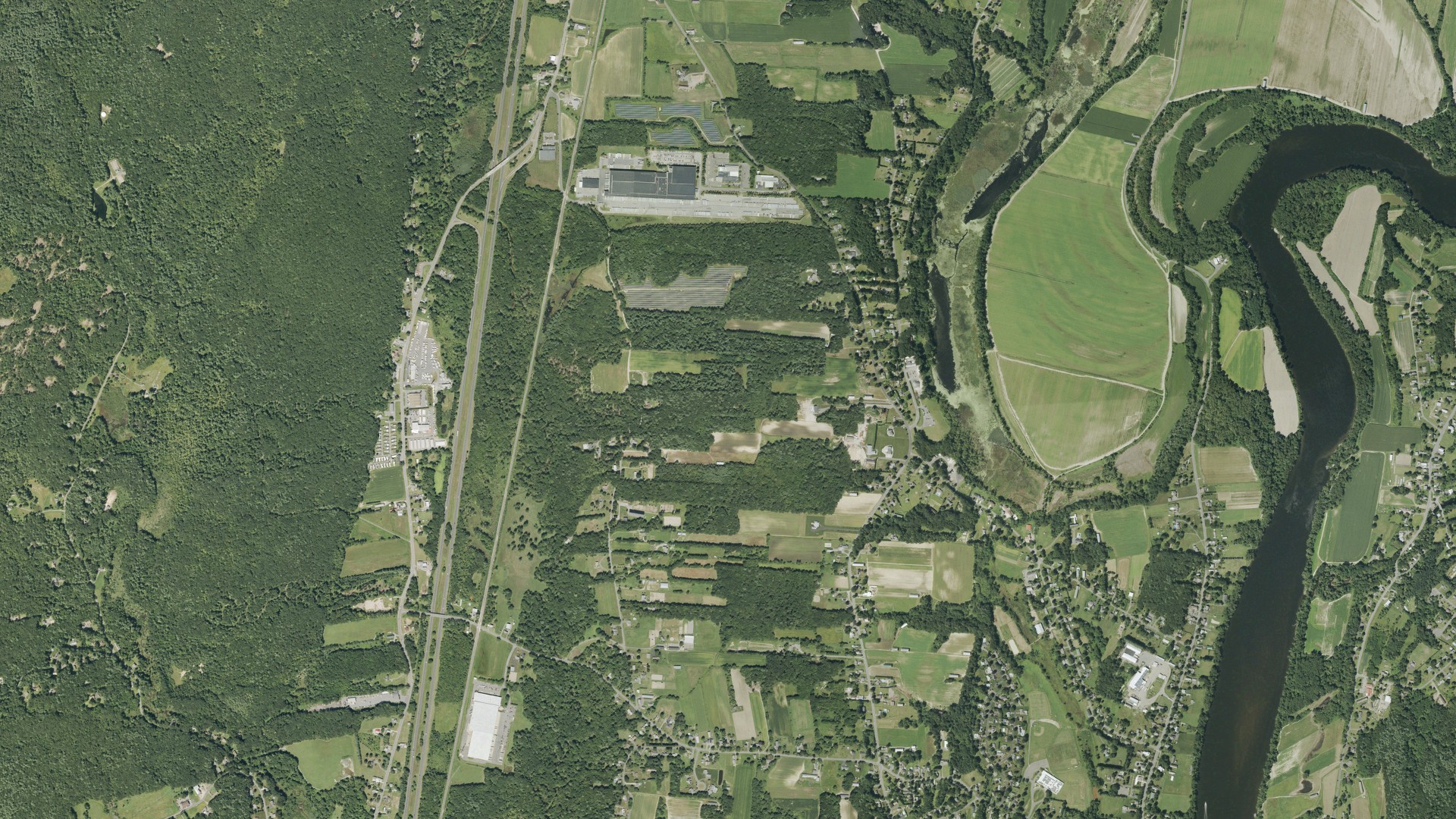 Natural-color aerial photograph of land around Hatfield, Massachusetts