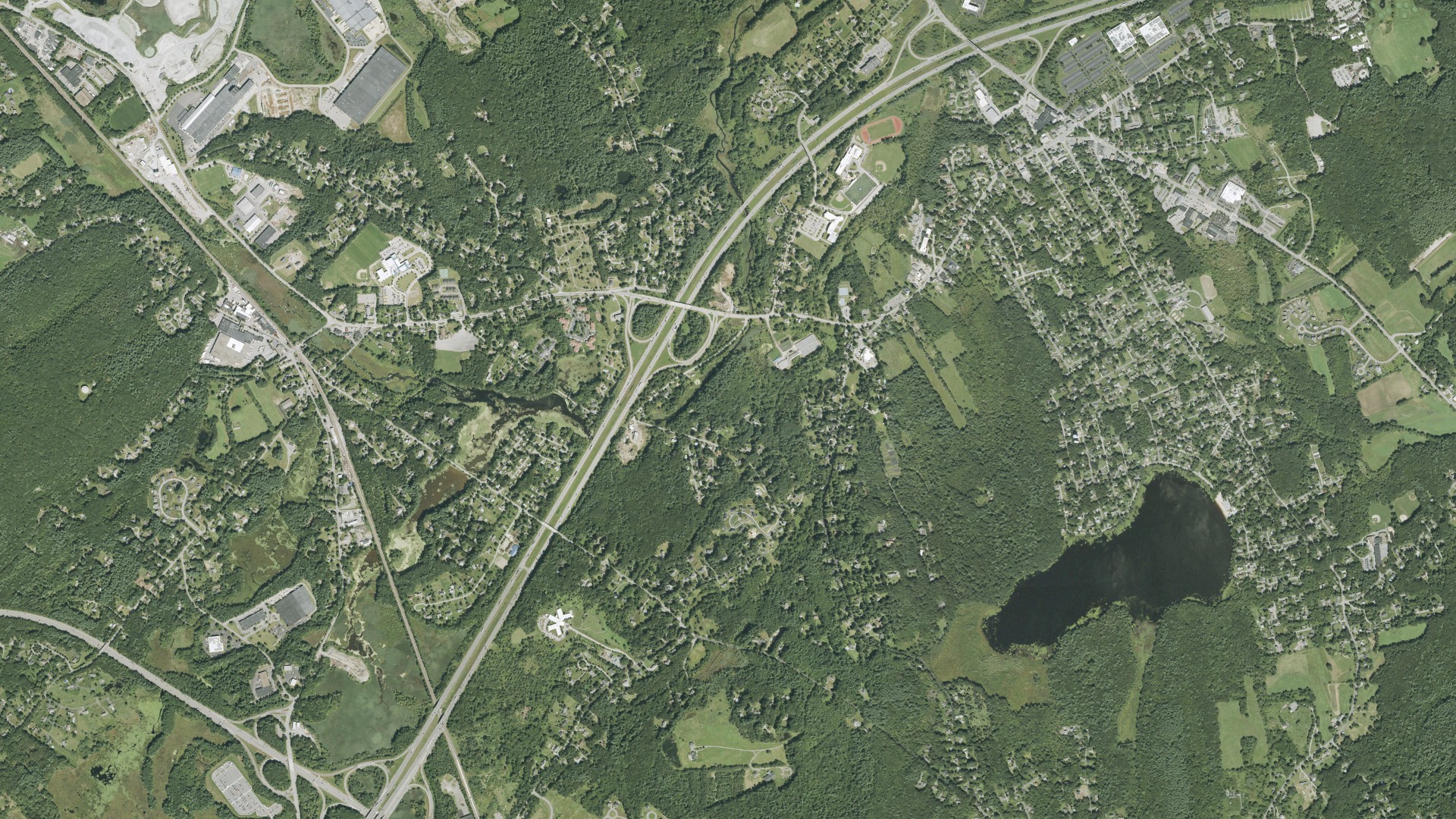 Natural-color aerial photograph of land around Littleton, Massachusetts